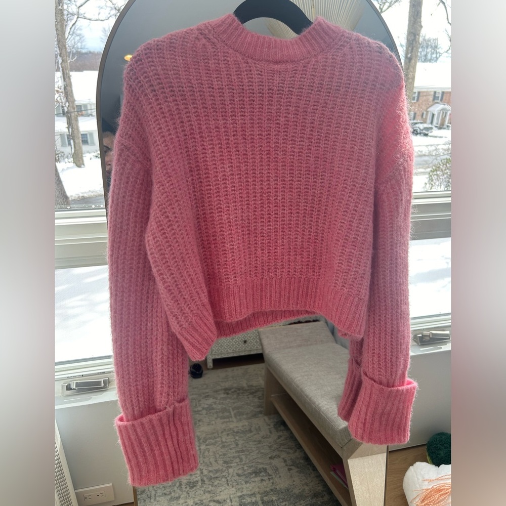 Zara Bright Pink Cozy Cropped Sweater